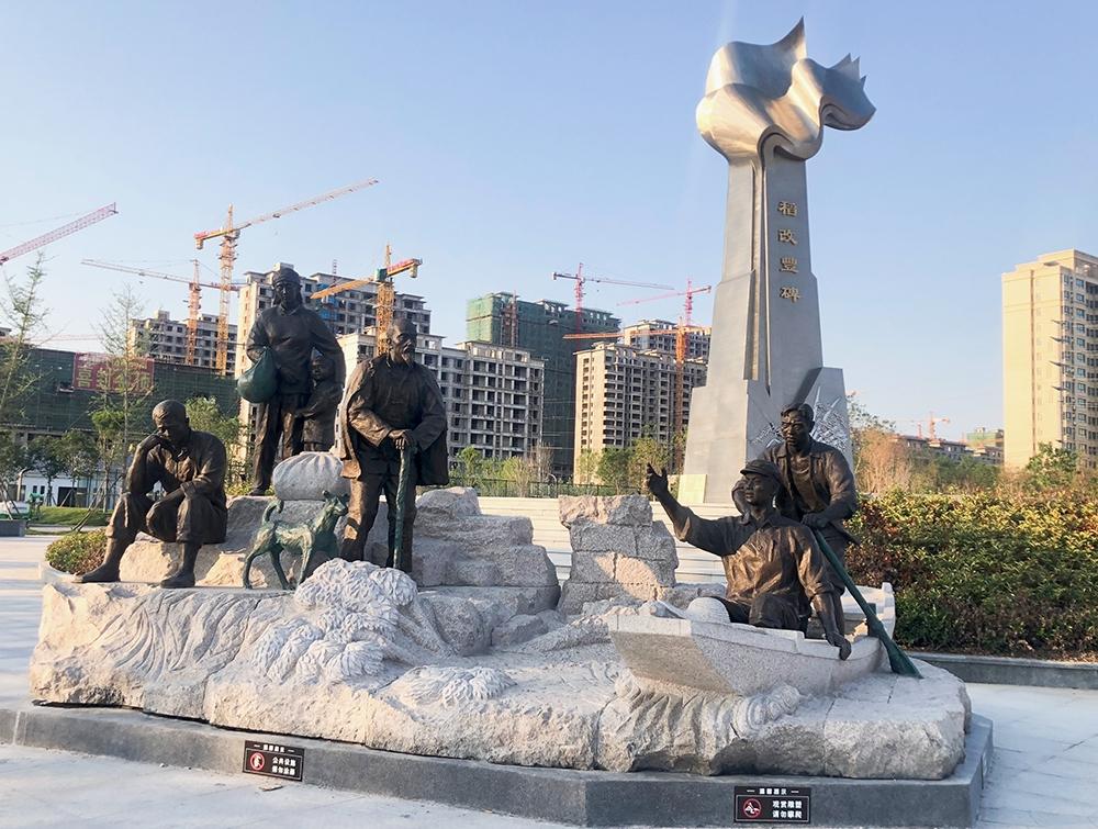 “大美颂赞百年辉煌”山东工艺美术学院庆祝中国*产党共**百年华诞艺术与设计主题创作展开幕