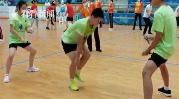 30秒288个!上海小囡交互绳单摇跳再破世界纪录