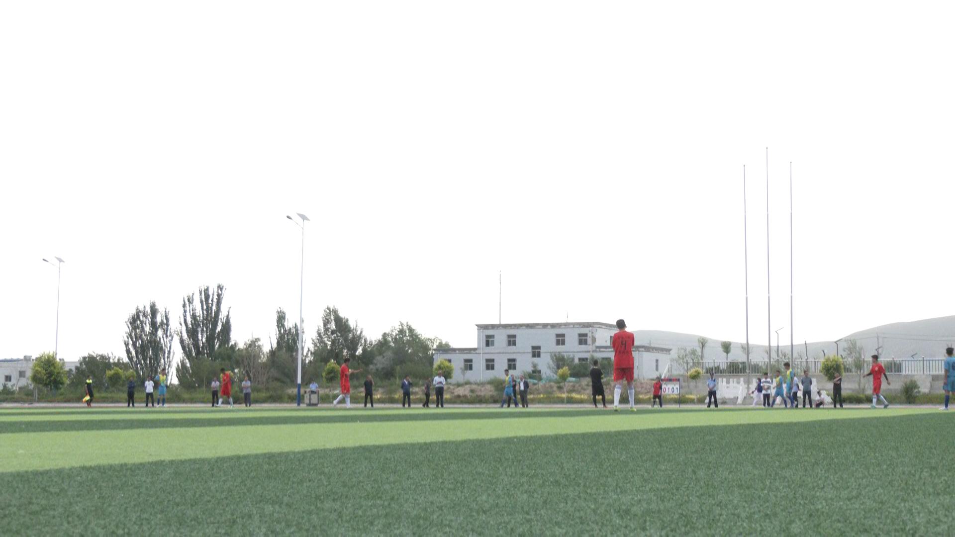 古浪县第二届中小学校园足球联赛举行决赛