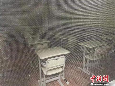 “凉凉”的辅导班:课还在上,老师还在观望