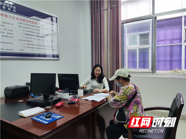 清风头条丨肖红:把“冷板凳”坐热,把群众心捂暖