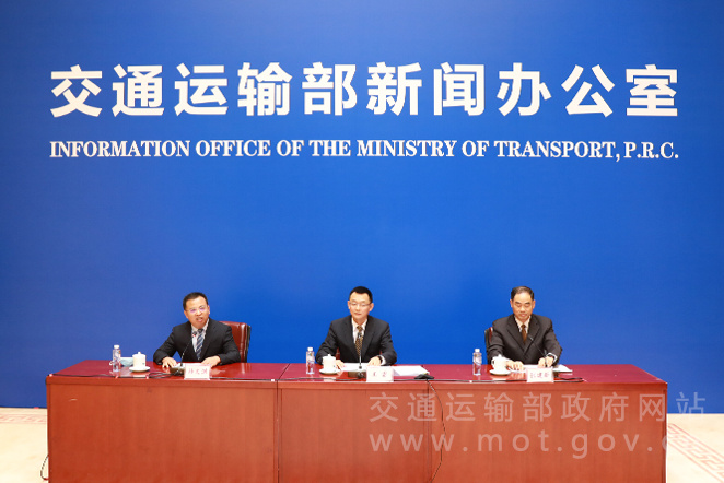 500米饱和潜水陆基载人实验,我国首次水下运载火箭发射试验