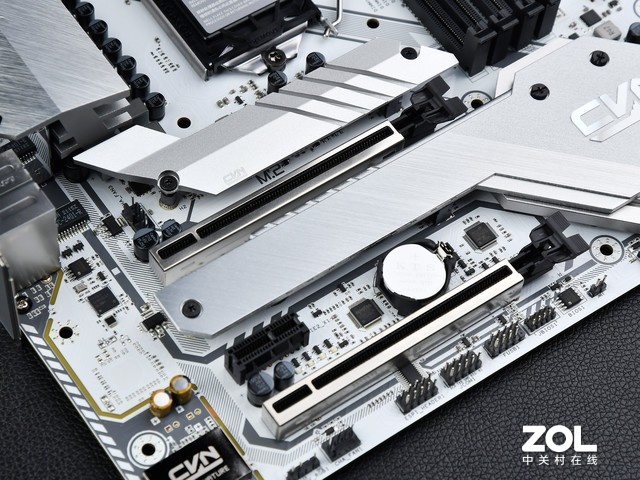 七彩虹cvnb760m主板亮红灯,七彩虹b660cvn主板评测