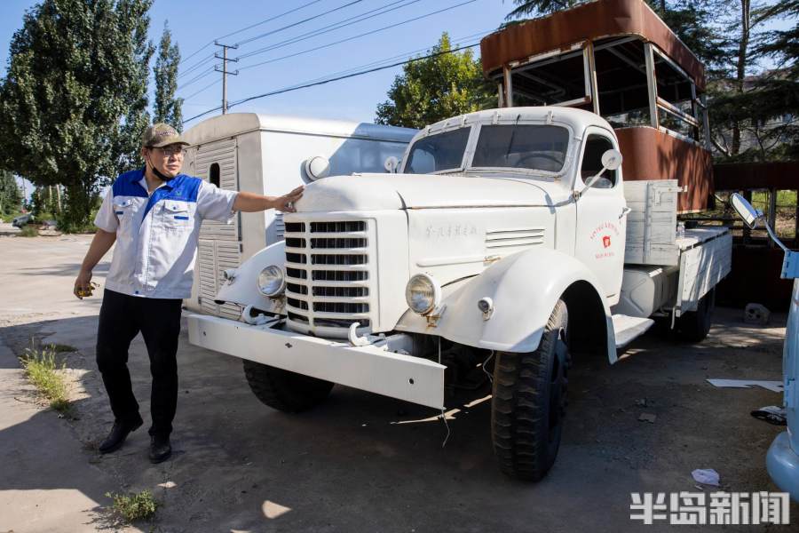 纯“爷”们！一把尺子量全球，青岛有位老爷车复刻大咖，快来围观