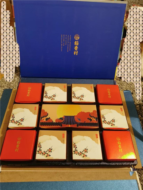 拼“壕气”、抽盲盒、口味巅峰决战，月饼内卷大战背后谁是赢家