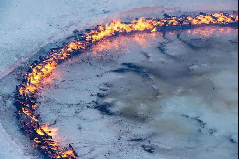 花1个亿把凯旋门包起来,到底作什么“妖”?