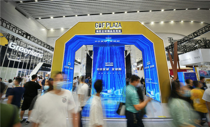 新华时评疫情防控非常精细,疫情期间人民至上生命至上的看法