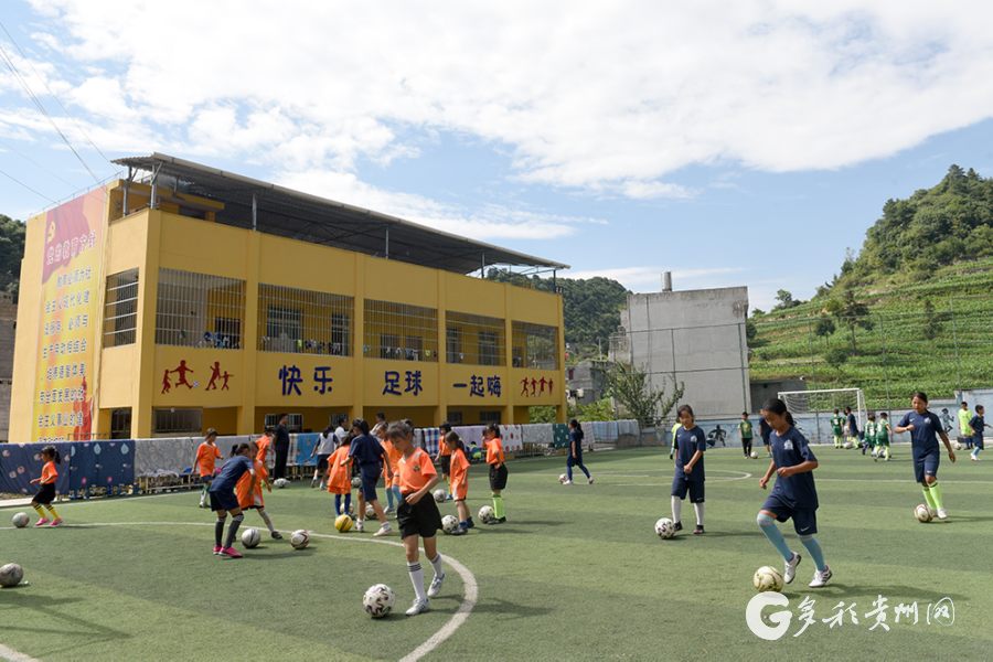 欧洲女子国家联赛,贵州大方足球女孩世界冠军