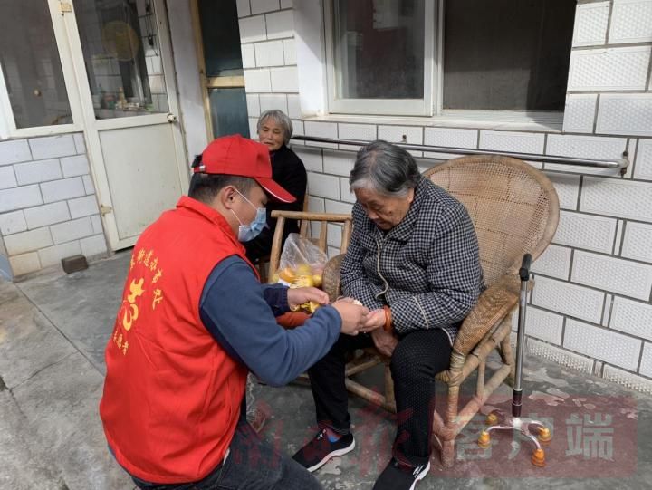 爱心传递情暖重阳完整版,情暖重阳共叙情怀