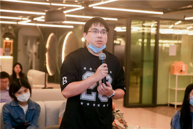 娓境闈掑勾鏉ユ咕鍖虹殑鎰熷彈,鍦ㄦ勃澶栧浗鍙嬩汉鎰熷彈涓婃捣鏂囧寲