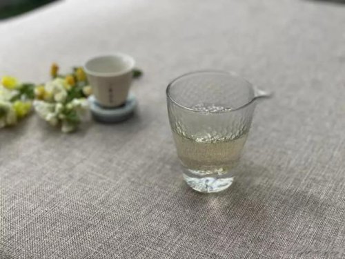 白茶喝起来像新茶吗为什么,白茶喝起来就像酒