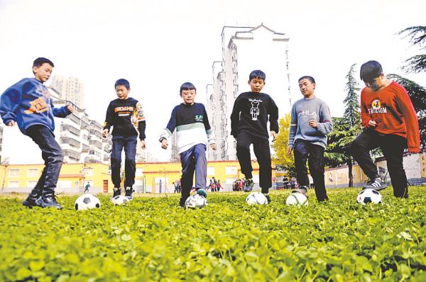 学校社团活动如火如荼的开展,我校丰富多彩的社团活动