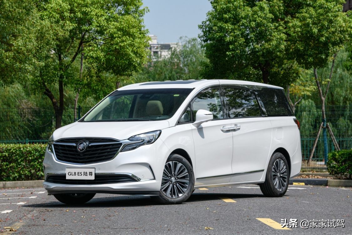 有通吃本事的新款别克gl8,别克gl8和奔驰v级怎么选