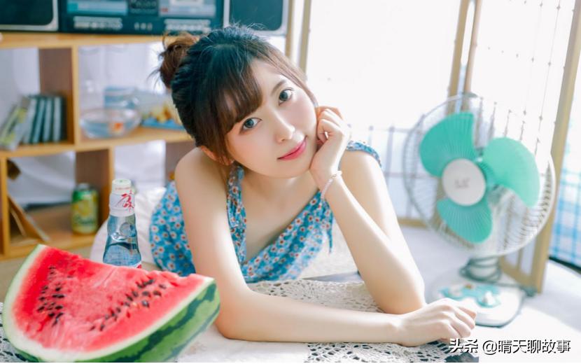 日本少女来中国,喜欢代购的“廉价货”,回去能嘚瑟很久