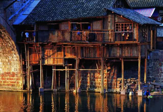 中国有名的古建筑房屋,我国民居的著名建筑