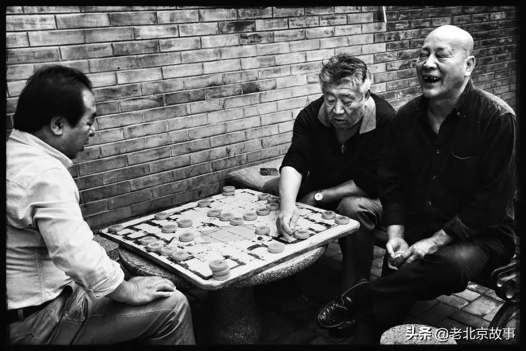 北京男的多少岁能办灵活就业,北京哪个大学男生最多