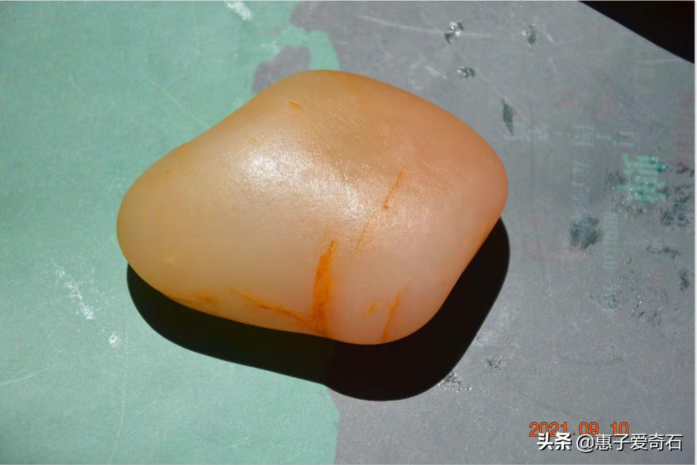 纯正的黄龙玉玉石手串,黄龙玉在玉石中排第几位