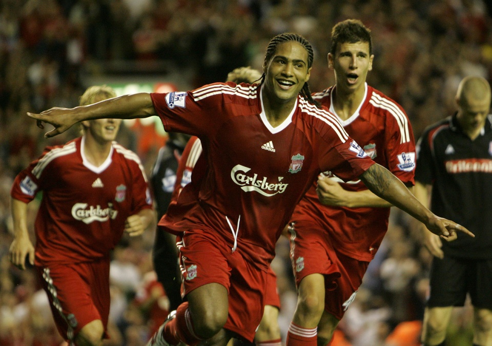 格伦约翰逊威廉,格伦约翰逊中后卫