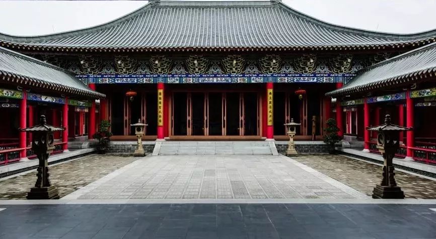 西樵山国艺影视城灯光节,国艺影视城旅游攻略