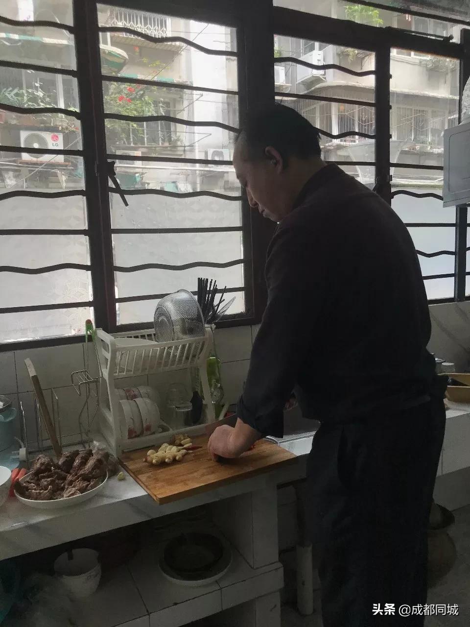 四川男人的真实样子,四川男人大部分样貌