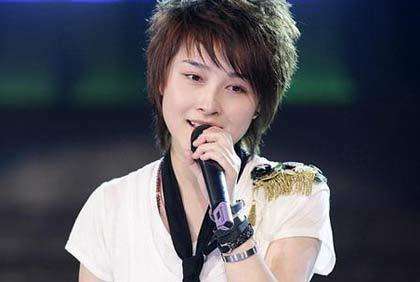 鹿晗、吴亦凡早年杀马特造型是学东方神起的?打开方式不对吧