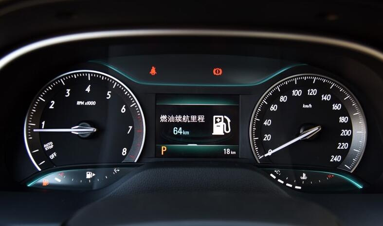 威朗四缸和英朗四缸到底选哪个好,价格配置一样选燃油车还是插混