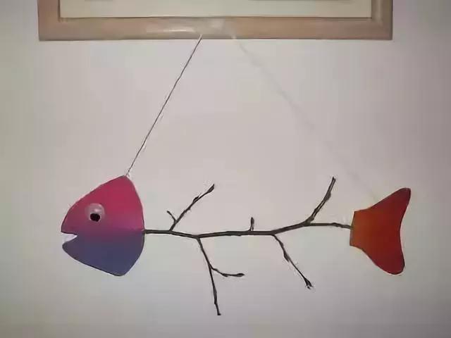 小鱼游幼儿园手工,小鱼游游游幼儿手工