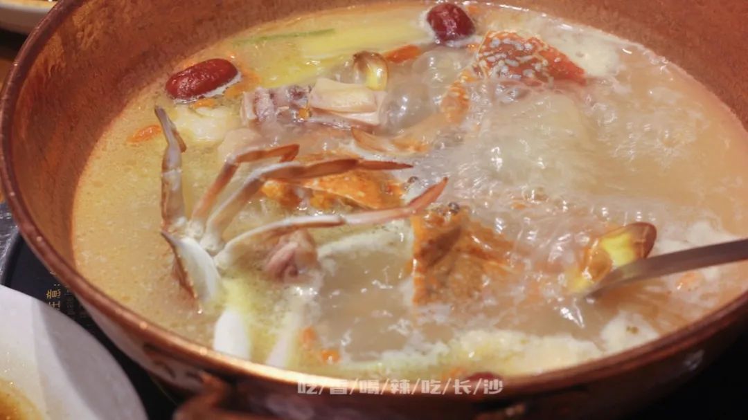 长沙正宗打边炉,海鲜卖出白菜价,人均只要2位数