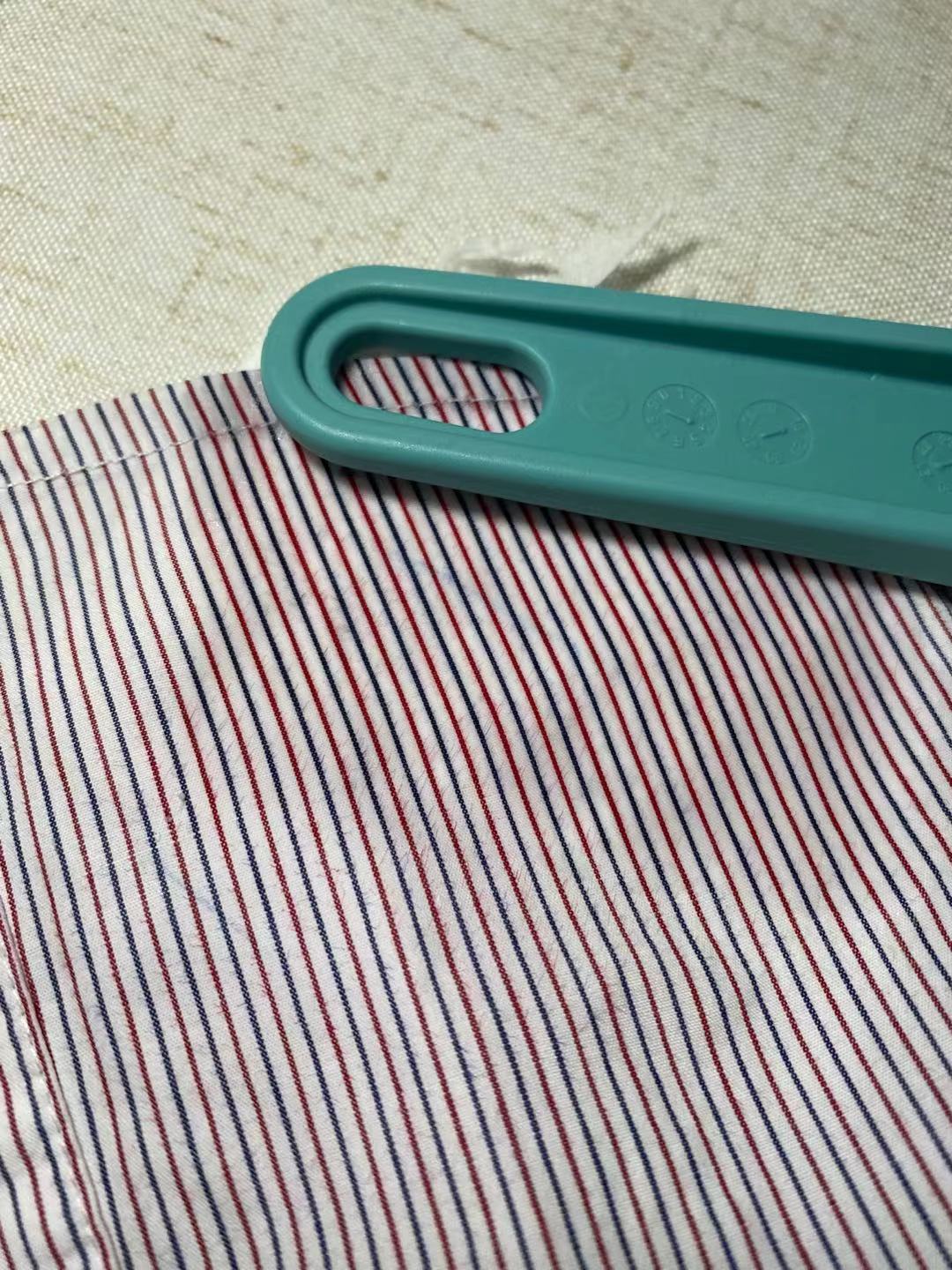 衣服上碳素笔渍印怎么去除,怎么去除衣服上的画笔印