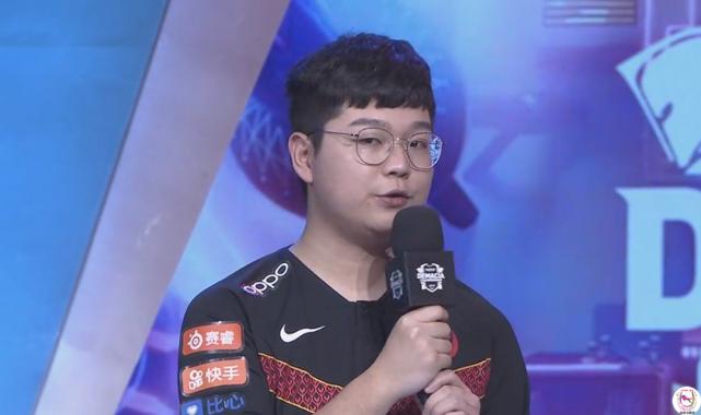 uzi缺席过s赛吗,uzi缺席德玛西亚杯