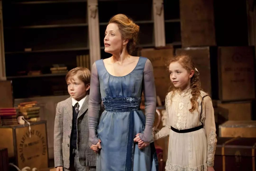 《玩偶之家》妻子瞒着丈夫，把家里钱借给朋友，丈夫该怎么办？