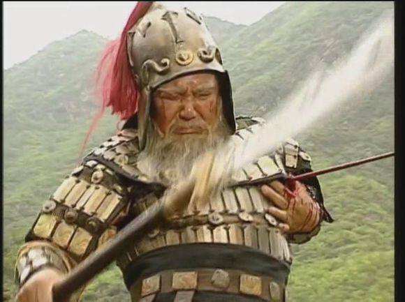 关羽青龙偃月刀斩死了多少人,关羽手拿青龙偃月刀赤兔马