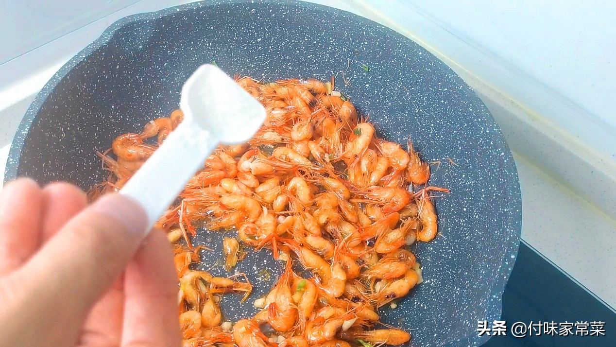 小河虾最好吃的做法加上面粉炸,空气炸锅炸河虾的家常做法大全