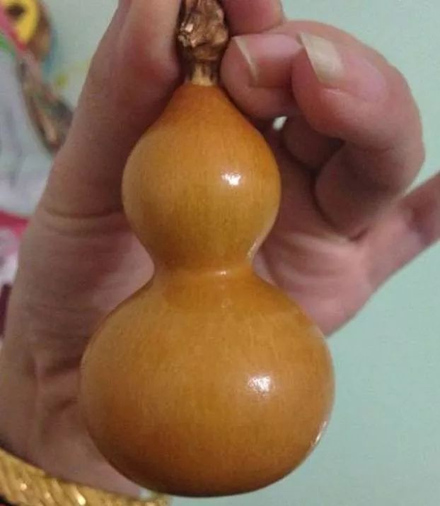 盘文玩葫芦变枣红要多长时间,文玩葫芦每天盘多久最好