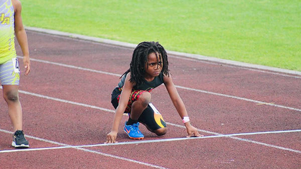 7岁小孩百米世界纪录,七岁小孩百米跑出13.48秒