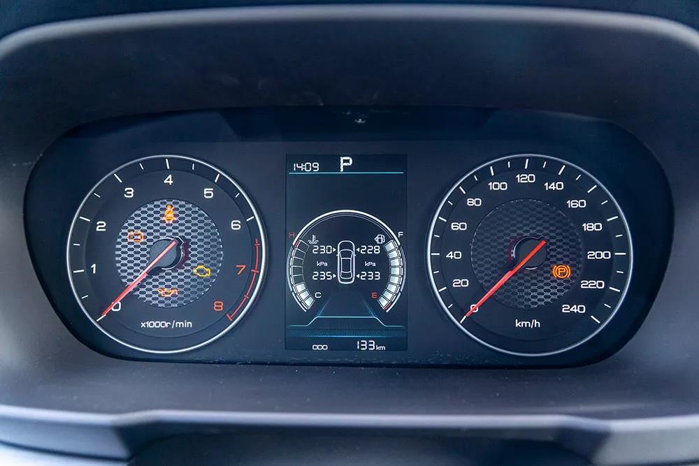 比亚迪秦plusdm-i燃油充电快吗,比亚迪秦没有钥匙能启动吗