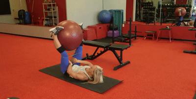 瘦大腿内侧赘肉最快最有效的动作,瘦大腿外侧赘肉最快的方法