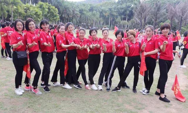 巨邦清明献花丨人间四月无心芳菲，上山看总设计师改革大步豪迈