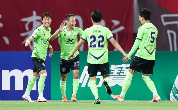 亚冠上港单场输全北5球,足球上海上港对韩国首尔