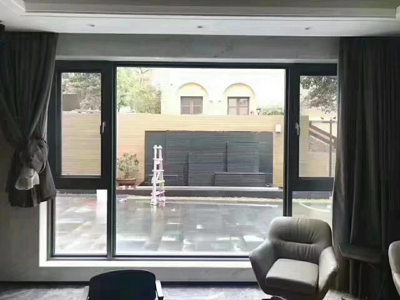 新房开发商做的门窗要不要换,开发商的塑钢门窗需要更换吗