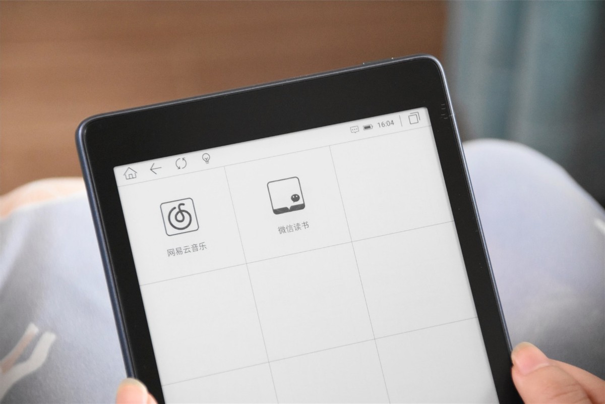 7.8英寸阅读器是多大,7.8英寸电子书阅读器多大尺寸合适