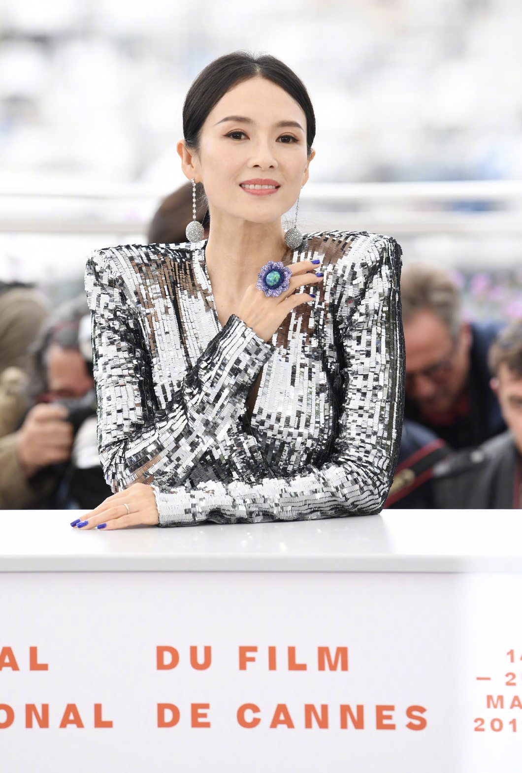 一分钟看懂钻石价格,粉钻和什么颜色钻石搭配好看