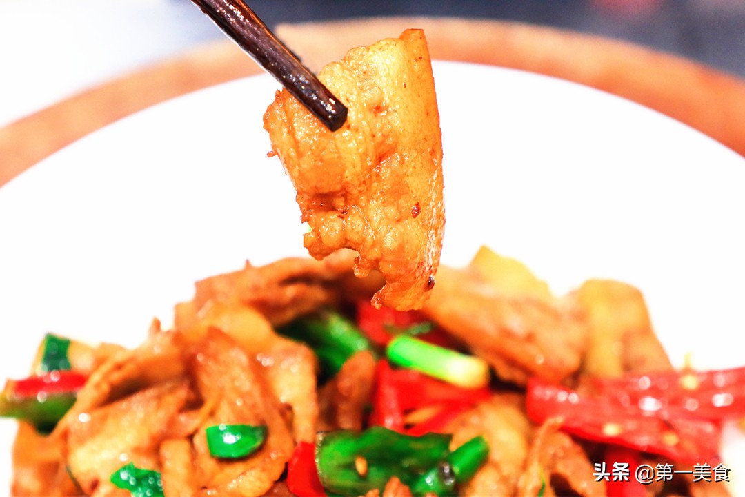 炒猪肉时最忌直接下锅,家常炒猪肉怎么炒才软烂