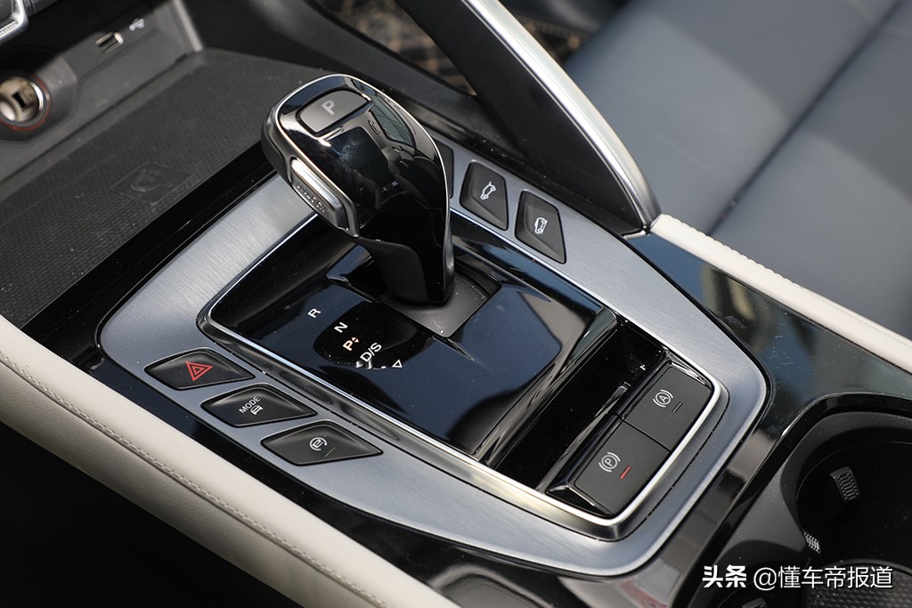 上汽名爵mg领航suv自动挡价格多少,运动轿车与家用轿车乘坐体验