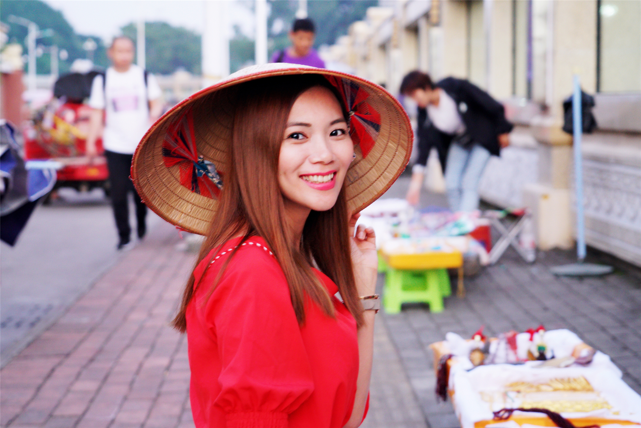 这个国家的男人以戴绿帽子为美，女人个个都很苗条