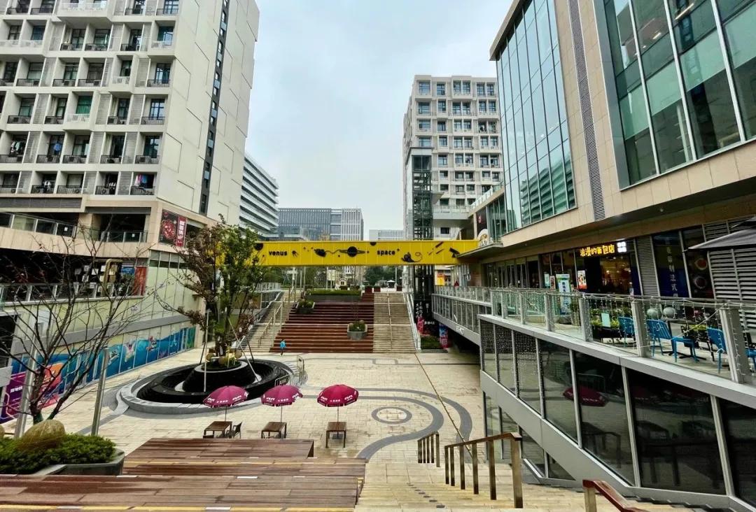 公寓到底值不值得买好纠结,公寓真的不值得买吗看完你就懂