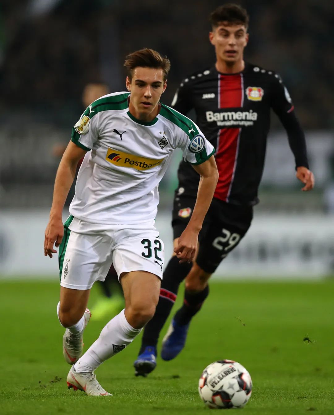 颜值球技双高足球球星,球技和颜值并存的十大球员