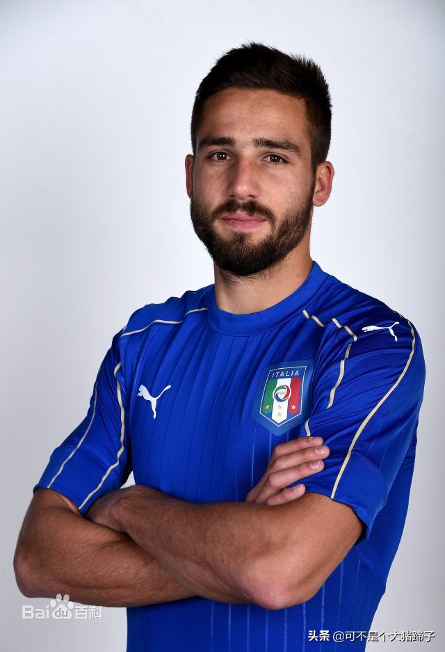 实况足球手游金球妖人排名,比c罗还厉害的球王