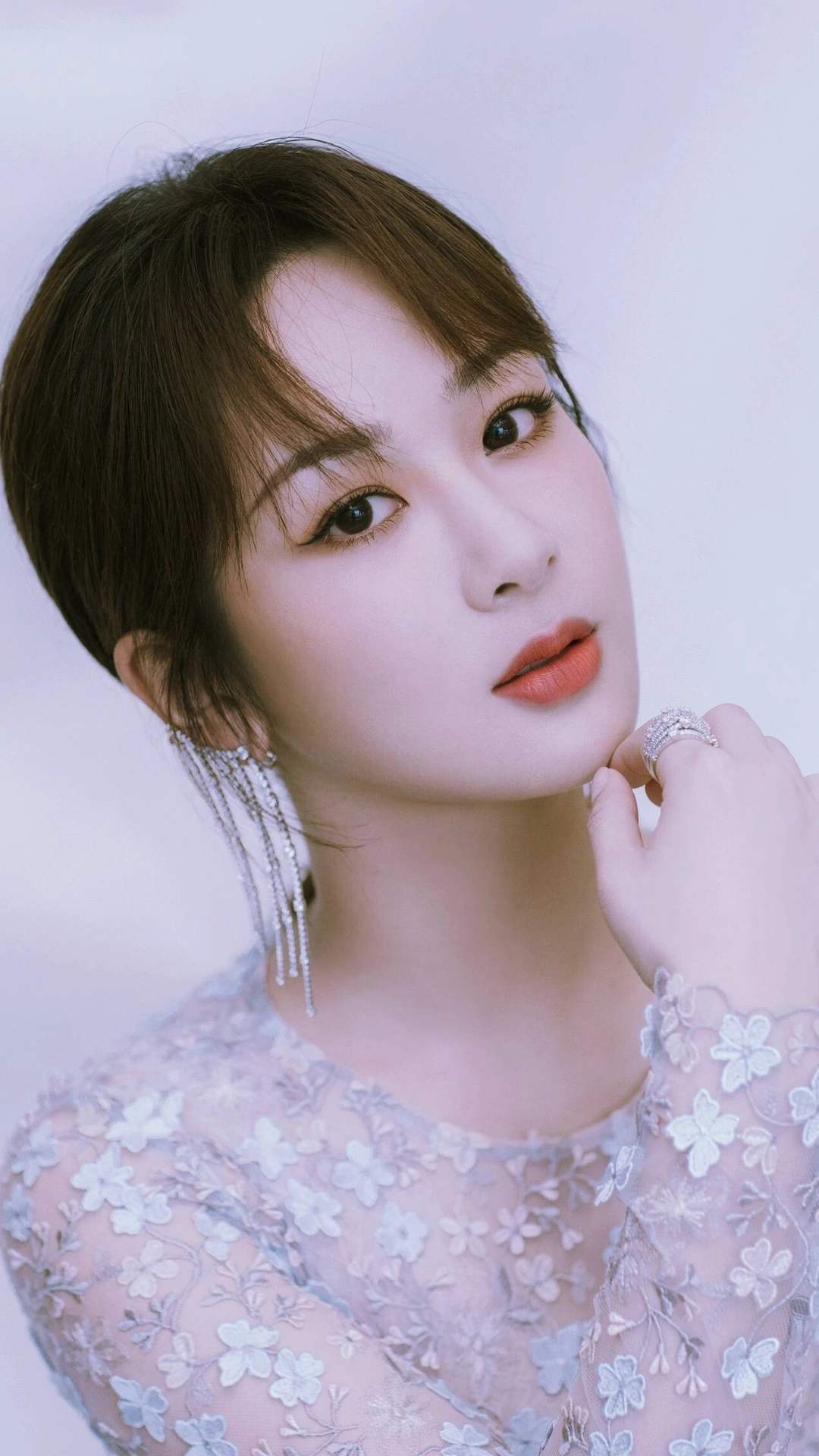 让眼睛恢复好的眼霜推荐,让眼部丰盈的眼霜