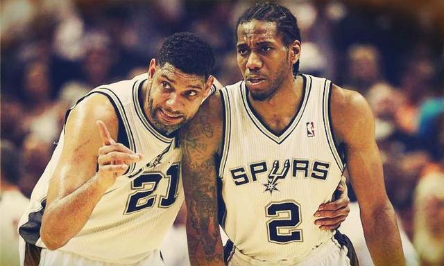 nba球员看自己的名场面,nba球员那些暖心画面